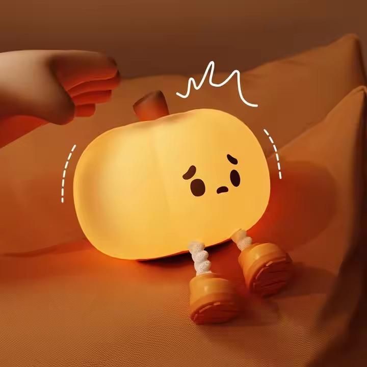 Sad Pumpkin Silicone Lamp – Soft Glow, Sweet Moods!